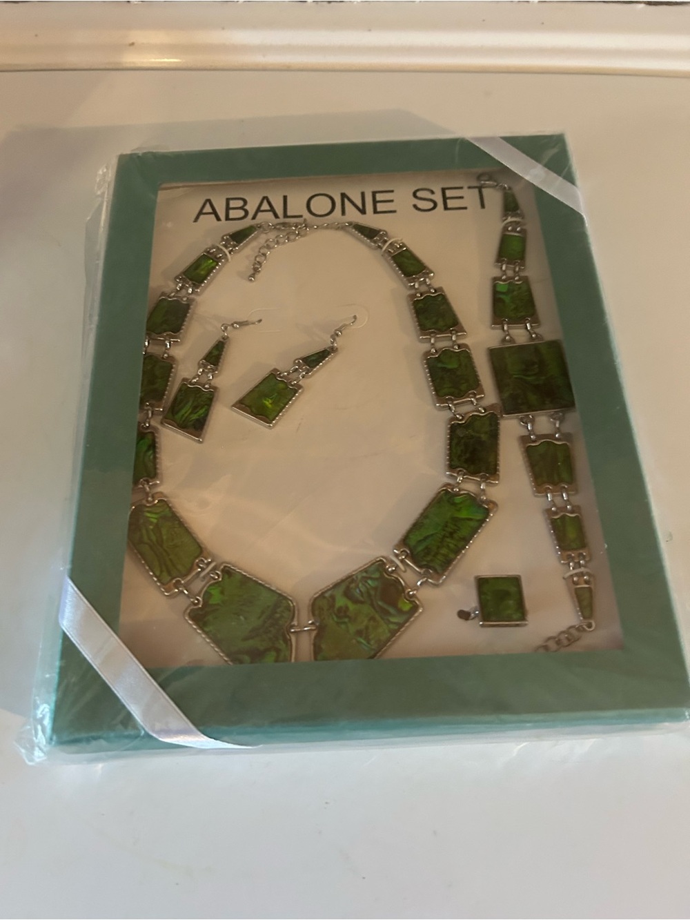 Green Statement Necklace & Earring Jewelry Set